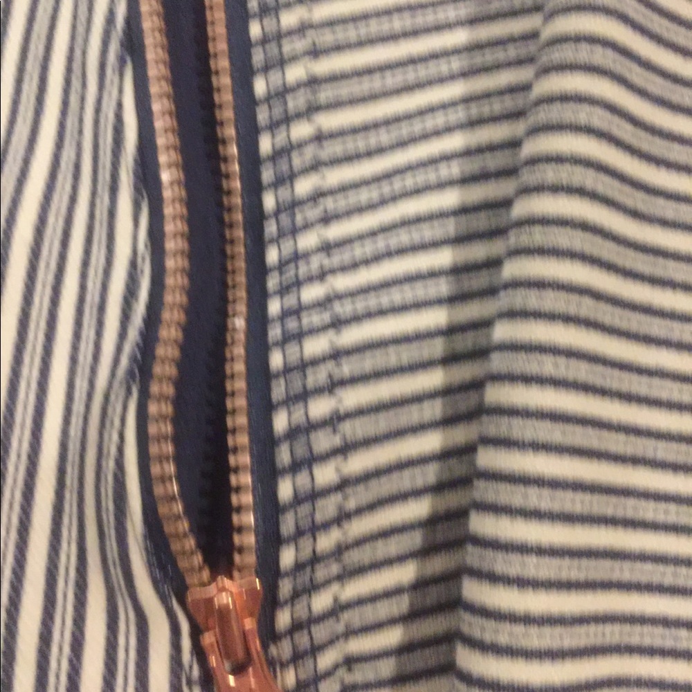 Lululemon jacket - Picture 2 of 6